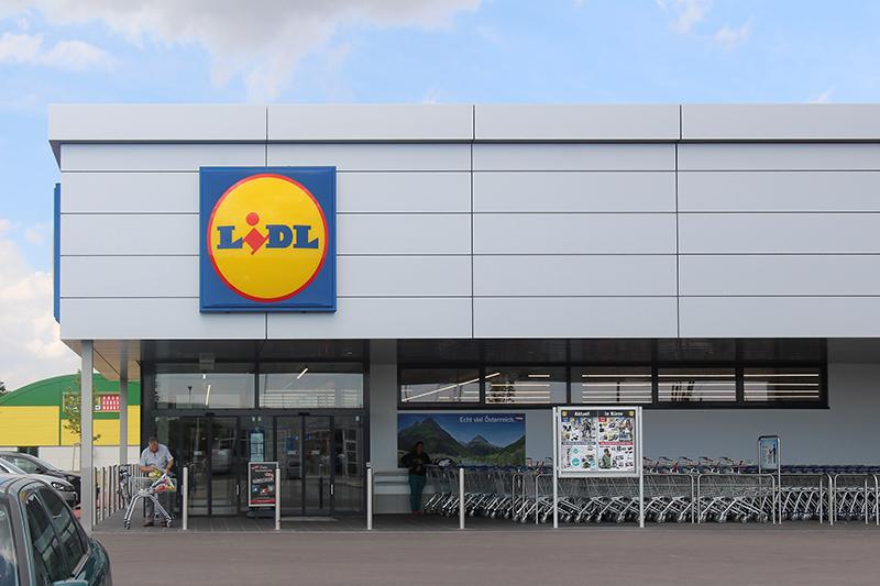 Source: istockphotos Rival German discounter Aldi has been in the US for 40 years, but is now accelerating its expansion program. In June 2017, the company announced that it would invest $3.