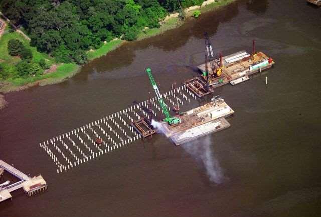 Dock: 1700 ft long