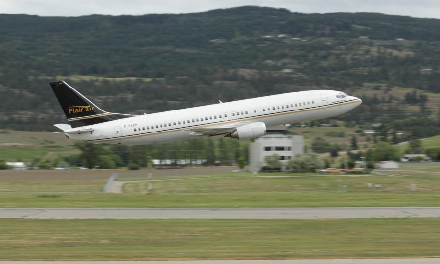 FLEET: 5 Boeing 737-400 1