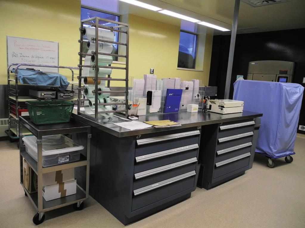 Sterile Processing Department Rousseau storage systems perfectly meet all of the specific needs for hygiene and cleanliness that your department insists upon.