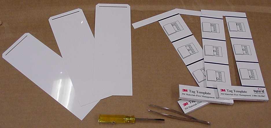 A Tool Kit The tool kit contains: Three 3M RFID tag threading tools (B) Three 3M