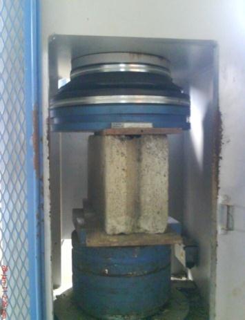 3.3 Compressive Strength The compressive strength was investigated with the laboratory experiment by using crushing machine as shown in (Figure 6).