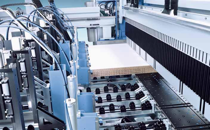 14 Standard features Standard features 15 Peak performance is the result of numerous high-tech solutions Speed, quality and precision during the cutting process can only be achieved if panel