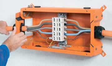Communication junction box for the installation of