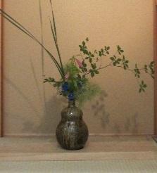 7 billion yen Funerals Flowers of condolence Celebratory gifts