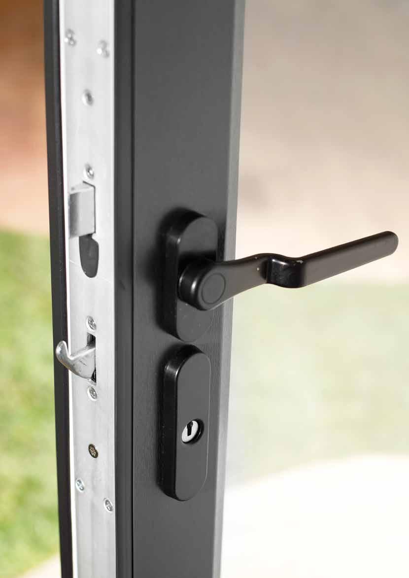 Hardware Developed in conjunction with ERA and bespoke to the Imagine profile, designed to meet PAS4 and Secured by Design from launch Choice of gasket colour & hinges black or white Handles