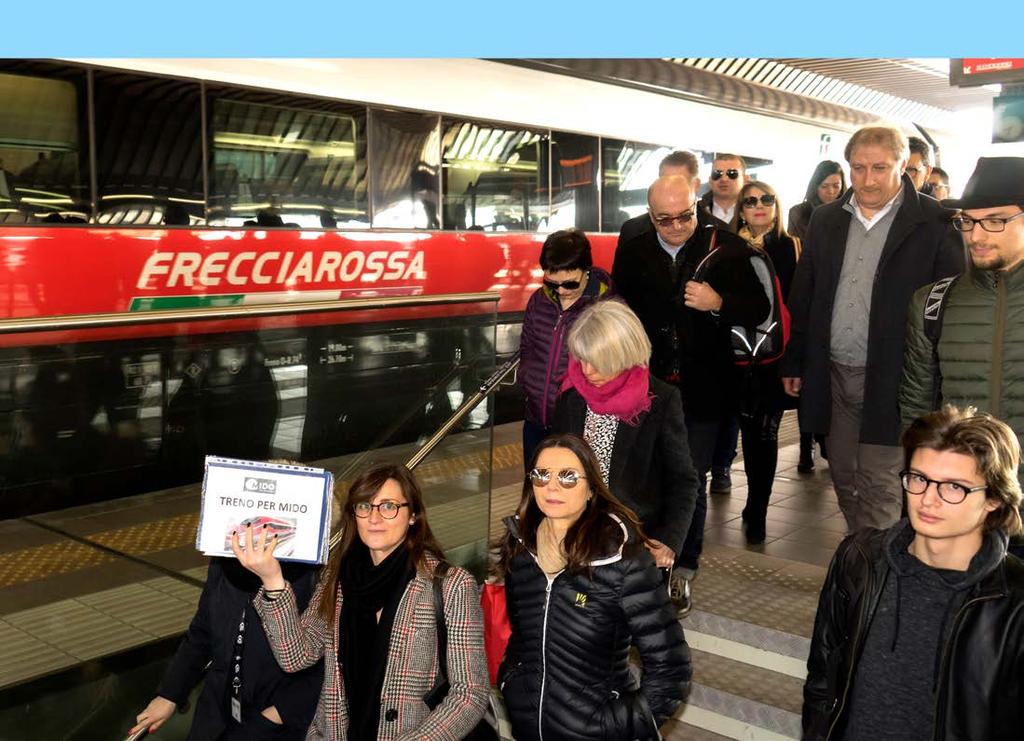OUTDOOR MEDIA OUTSIDE MIDO - The first contact, the first memory. TRAIN A special train reserved for eye-care professionals (more than 600 in 2017) travelling to MIDO from several Italian cities.