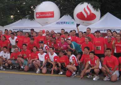 language in their points of service. Healthy lifestyle 1 Fostering a healthy lifestyle for all employees and members of their families is one of the commitments of the Grupo Santander Brasil.