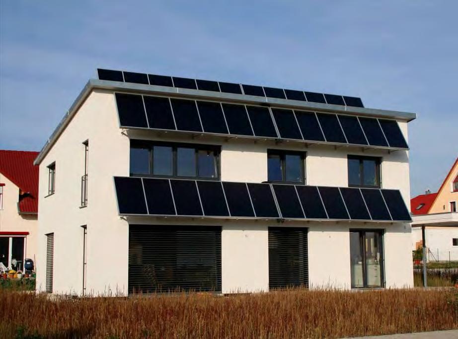 Sonnenhaus Ingolstadt solar coverage DHW+ Heating 68 % Image: Sonnenhaus Institut Heating need :
