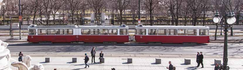 VIENNA 17-20 APRIL 2016 Module 3 Customer-oriented Management SUNDAY Evening: Welcome reception MONDAY Corporate management and business strategies From a production to a service industry: Changing
