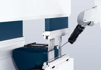 mastersofsheetmetal.com/wincor-nixdorf Perfectly matched to one another: The TruBend 7036 Cell Edition with the BendMaster.