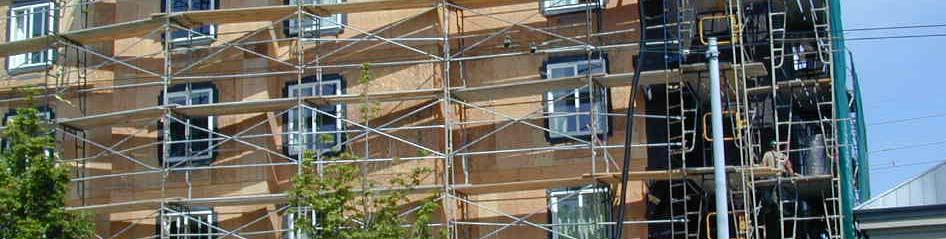 the horizontal nature of the work carried out on scaffolding.