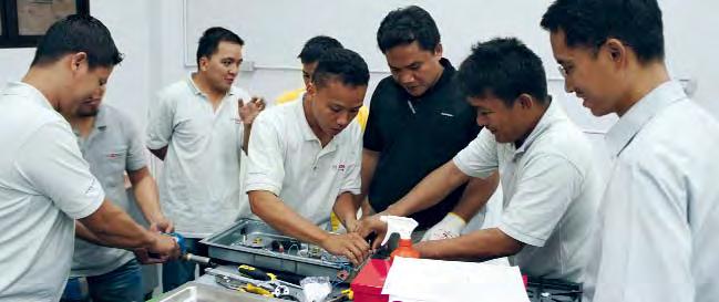 SOCIETY 33 In the Philippines, BSH has been supporting a vocational training center for engineers since 2012.