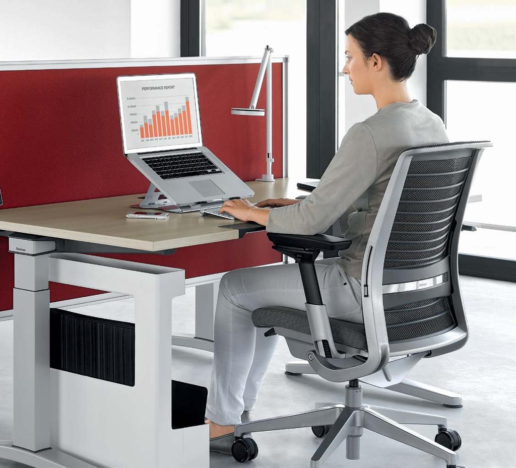 C9606 THINK CHAIR (SL, 3D KNIT 01, AT04), OLOGY DESK (ZN, AT), PARTITO SCREEN (AT01) ADAPTIVE BOLSTERING Adaptive Bolstering in the seat cushion allows the seat to conform the user s shape, providing