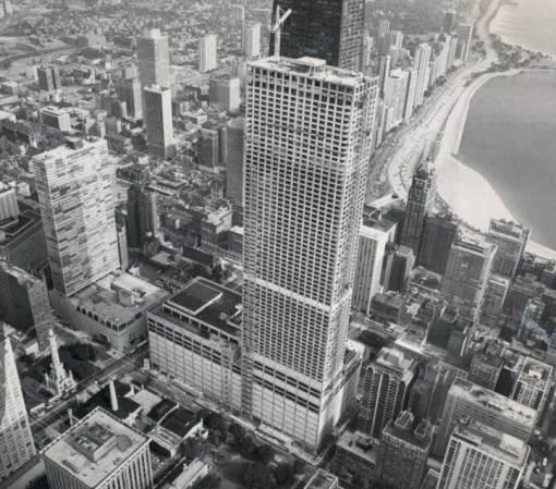 1975: Case Study Chicago City inspects façades of 2,458 buildings with