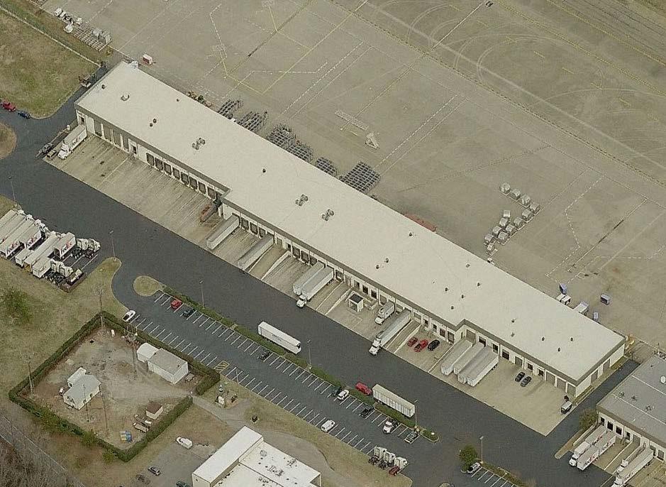 Norfolk International Airport 5998 Robin Hood Road A B Warehouse Space A: 5,015 sf Office Space B: 737 sf Warehouse Specs: Ceiling: 18 Clear Bay Size: 36 x 85 ; 36 x 100 Truck Court: 120 Parking: