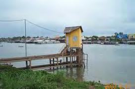 2 Comparison of Hourly Water Levels at Tan Chau and Chau Doc (June 1 - July 15, 1992) Chau Doc Tan Chau 15 Water Lvel (cm) 1 5-
