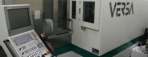 EXPERTISE AND FACILITIES AT YOUR DISPOSAL The Precision Machining Lab at Sirris: the Fehlmann Versa 825 five-axis high-precision milling centre; the high-precision Erowa clamping system; the Mitutoyo