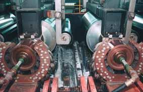 Combined electrolytic tinning and chromium plating line Economic considerations such as plant investments and overheads have led to a combination of tinning and chromium plating lines with two