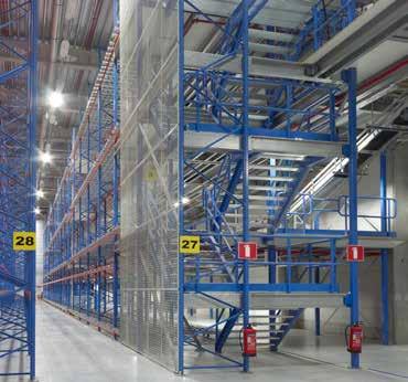 combined with pallet racking The mezzanine profiles can be connected onto the standard pallet racking frames using specially designed connectors.