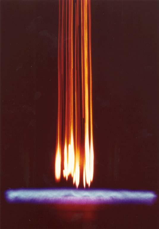Laminar Flow Reactor Quenching & sampling probe Transparent quartz walls Burning char particle Devolatilizing coal particle Oxidizer (N 2, O 2 ) Hot oxidizing gaseous environment Rectangular array of