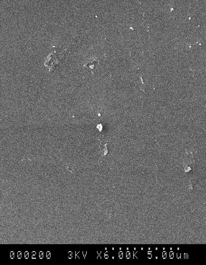 Figure 4.39 shows the SEM image of a 1 nm LiF film deposited on top of the substrate.