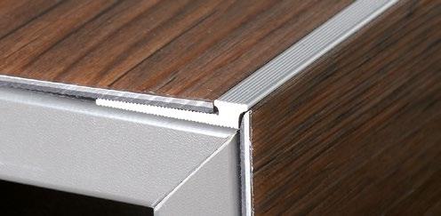 Material: Aluminium anodised Colours: silver, gold, bronze Push-in height: 5 mm Width: 29 mm Length: 270 cm LINO Extra-flat stair nosing profile