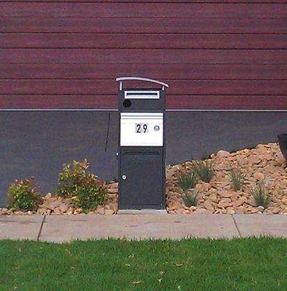 THE GUIDELINES. 3.17 LETTERBOXES FENCING 3.21 RETURN FENCING ANCILLARY ITEMS 1 Letterboxes must be designed to complement and match the dwelling. 3.18 FRONT FENCING 1 No front fences will be permitted.
