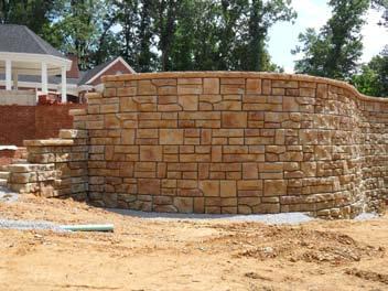 Gregg of Gregg Custom Building began building the Sullivan Residence, he needed a retaining wall system that could match the grandeur of the home itself.