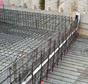 Working joints formwork element with metal waterstop All Stremaform formwork elements can be supplied with a metal water stop.
