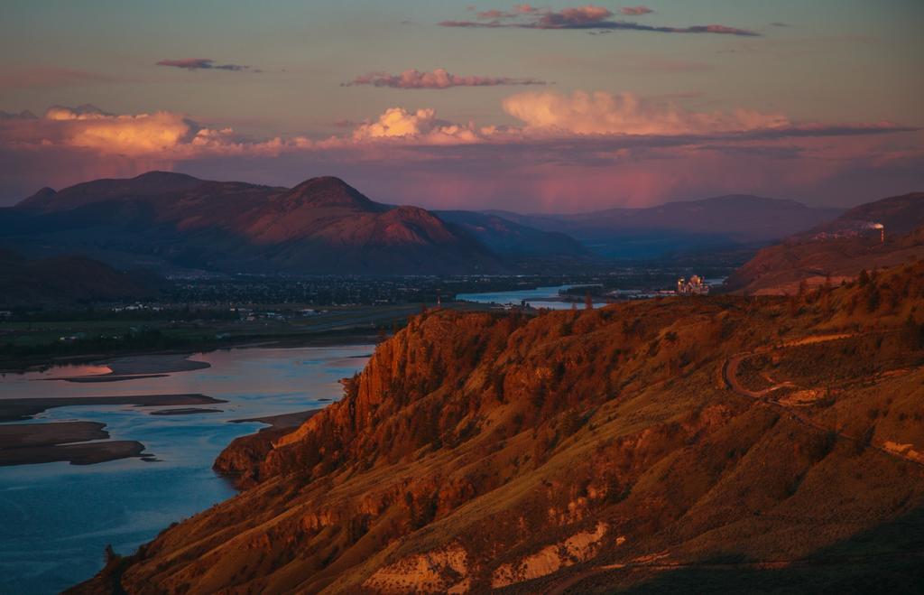 Late afternoon in Kamloops, Murray Foubister (CC BY-SA 2.