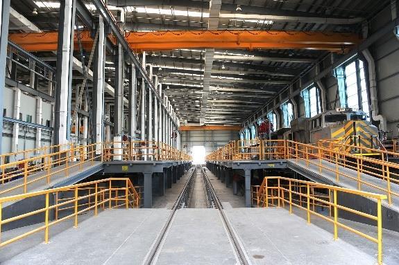 3 Dry port facility The dry port in Riyadh is a rail/customs station that was established to give importers in the Riyadh region, and the regions close to it, the
