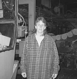 Dawn uses computers to control the saws that cut the logs. DAWN, ASSISTANT SAWMILL SUPERVISOR Meet Dawn Szajna. Dawn is the Assistant Sawmill Supervisor at Hamel Forest Products in Vesper, Wisconsin.
