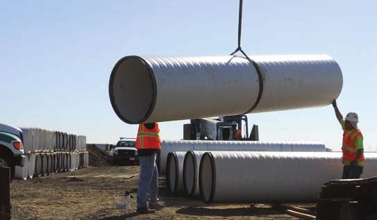 2. Unloading Pipe should be removed in units (bundles or crates) using mechanical equipment. Remove restraints that bind the units to the truck. Do not cut the bands that hold each unit together.