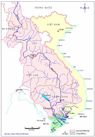 2007; KOICA, 2000). During the wet season, the average discharge can peak at 25,400 m 3 /s, which results in widespread flooding as the river breaches its banks (Phuong, 2007).