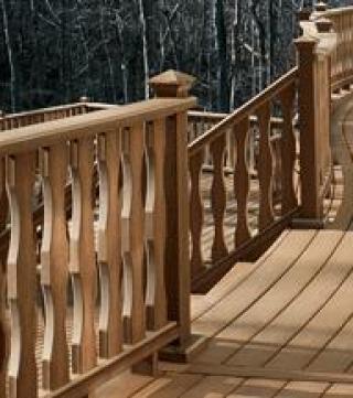 Trex Traditional Railing The Trex Traditional Railing goes above and beyond normal railing solutions to offer the