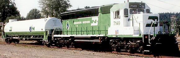 For fuel, the trains are relying on an existing 20,0000 gallon tender built by Air Products and Chemicals, Inc.