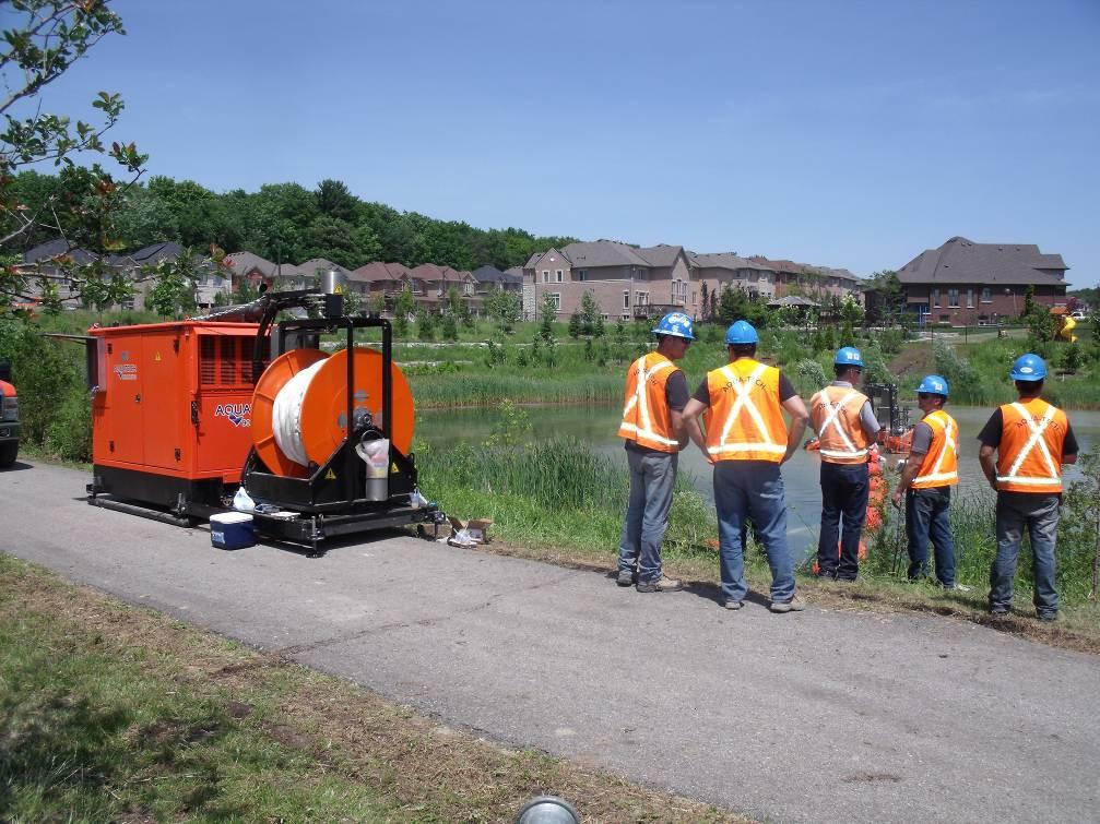 Dragflow Portable Hydraulic Dredge. Fully wireless remote controlled.
