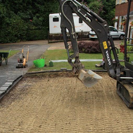 Step 1 Preparing A New Sub-base Whether you re installing a new sub-base or surfacing over the top of an existing surface, the preparation work is key to a long lasting resin bound surface.