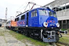 Technical background: rolling stock The company operates 3 shuntting