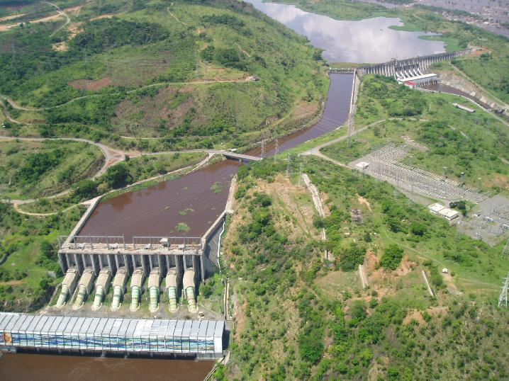 Enormous hydropower potentials : more than 100 000 MW of which 44 000 MW located at Inga site ;