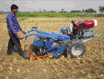Making small-scale mechanization viable: the Bangladesh experience Small and fragmented fields, reliance on small machines But one of the most mechanized agriculture of South Asia Service providers