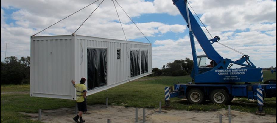 Container Installation Options The installation of containers is very simple Containers can be put