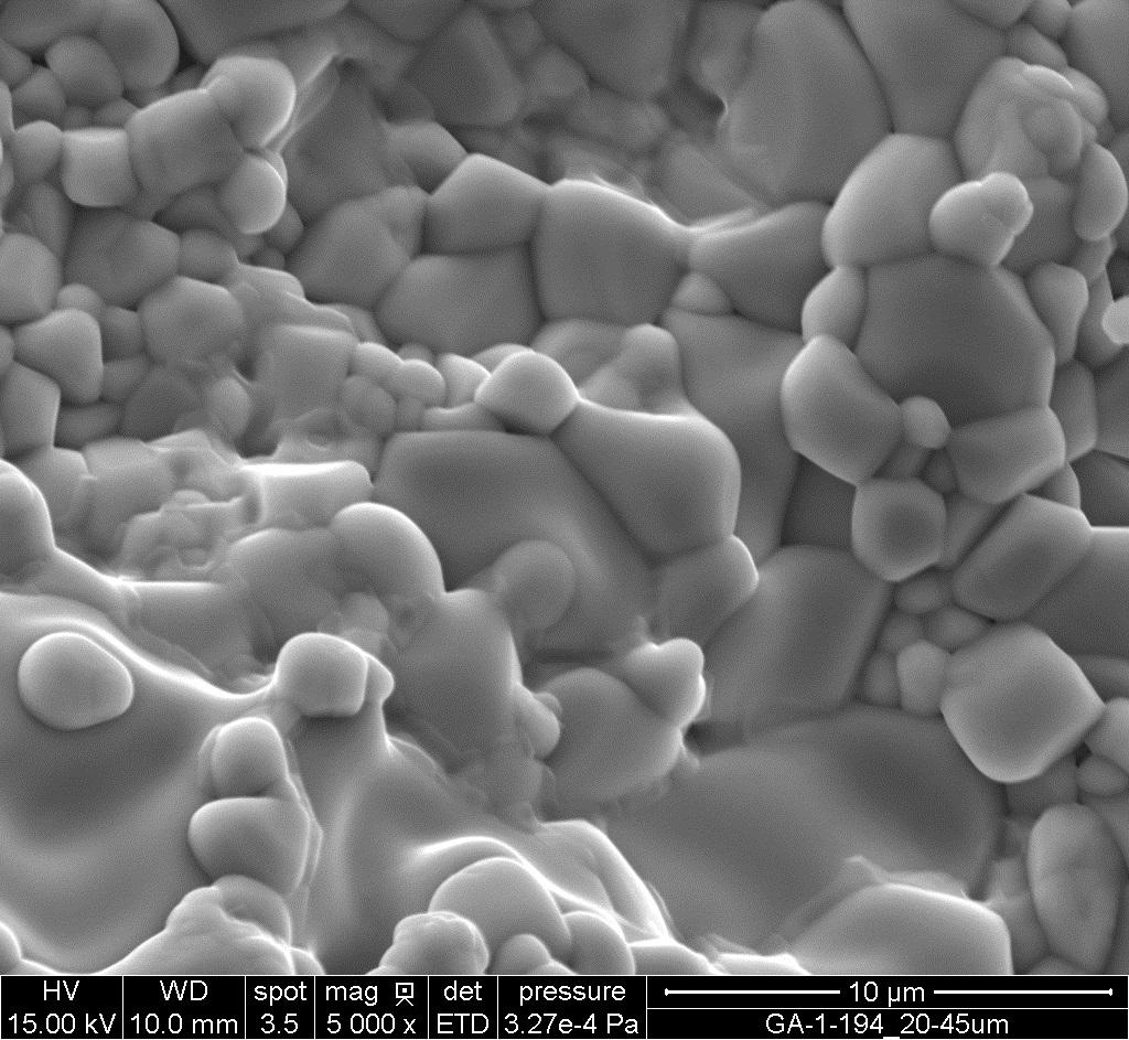 28 4.2.1 Microstructure analysis The microstructure of the samples was analyzed using a FEI QUANTA field emission scanning electron microscope.