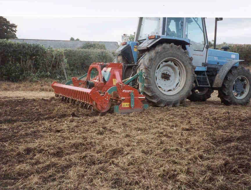Lime for reseeding Incorporate lime into the seedbed Apply after ploughing (or after spraying if direct drilling) Till the