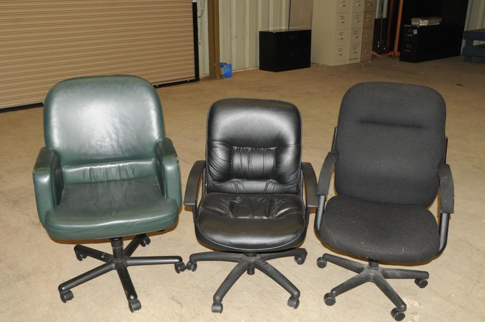 Item Description: Assorted Office Chairs D Item