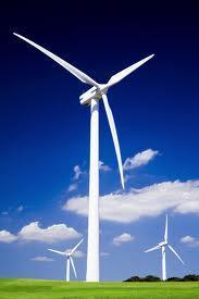 Wind Power: Renewable Energy in USA Wind turbines usually have two or three blades. Turbines are mounted on tall towers to capture the most energy.