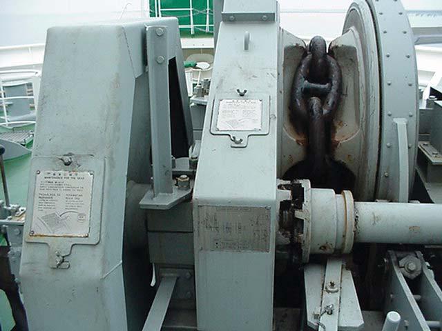Deck machinery NUMBER 25 Windlass in