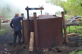 Background to the design process Focussed on minimising charcoal production costs 1.