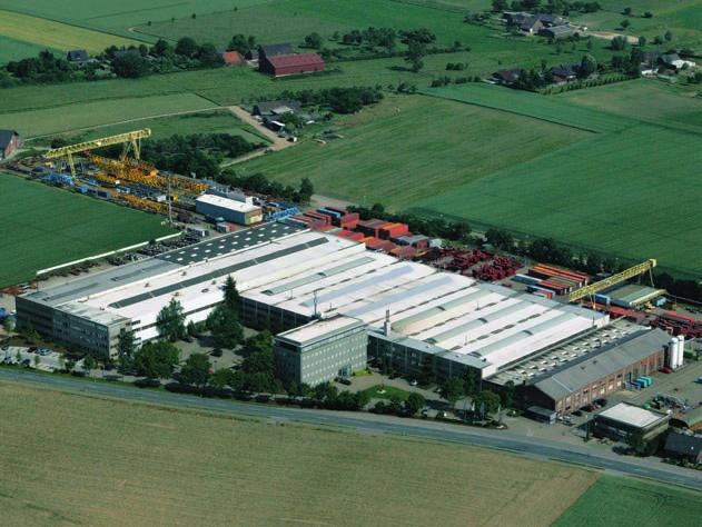 W E C O N V E Y Q U A L I T Y AUMUND Headquarters in Rheinberg, Germany Your partner for all requirements regarding material handling and storage.